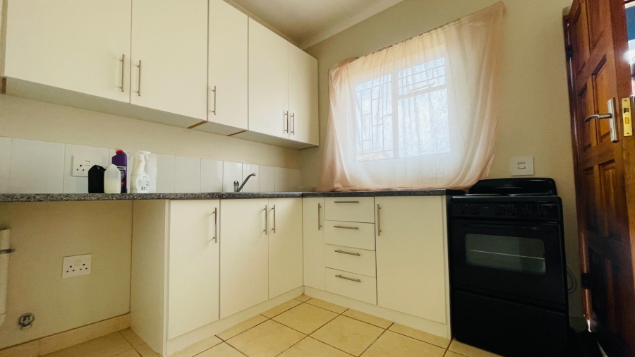 2 Bedroom Property for Sale in Dassie Rand North West